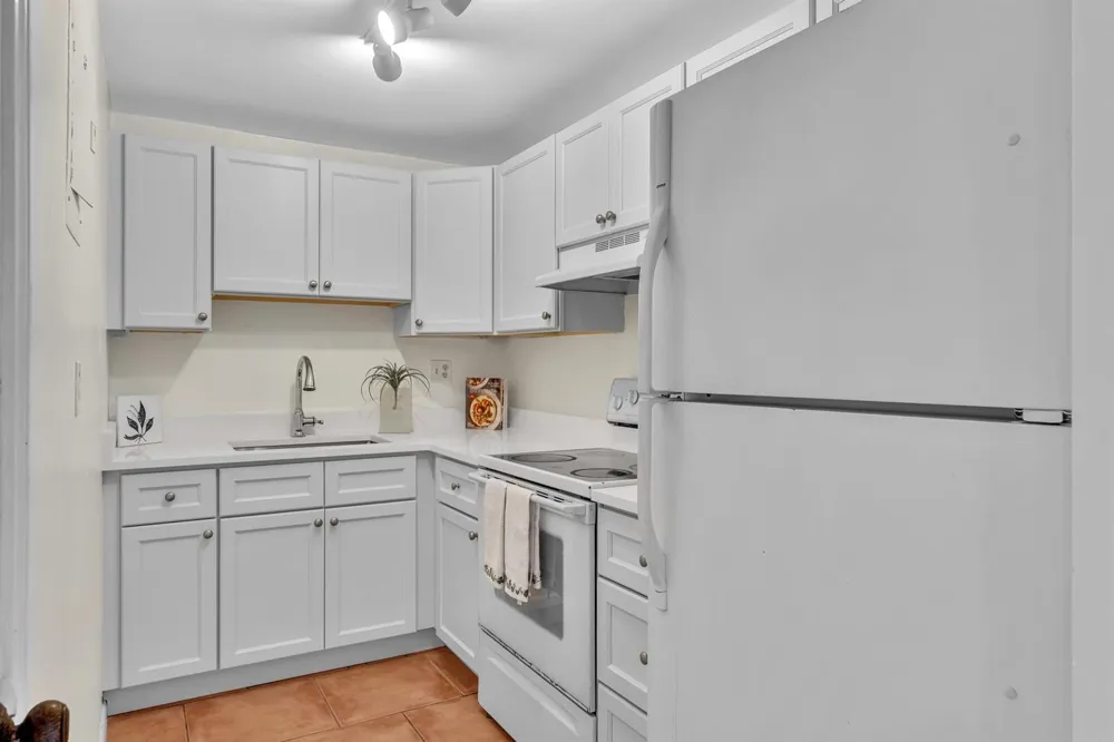 900 NE 18th Avenue #803 Fort Lauderdale, FL 33304