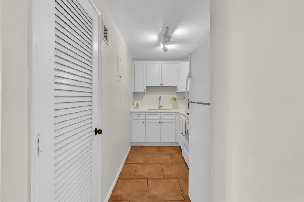 900 NE 18th Avenue #803 Fort Lauderdale, FL 33304