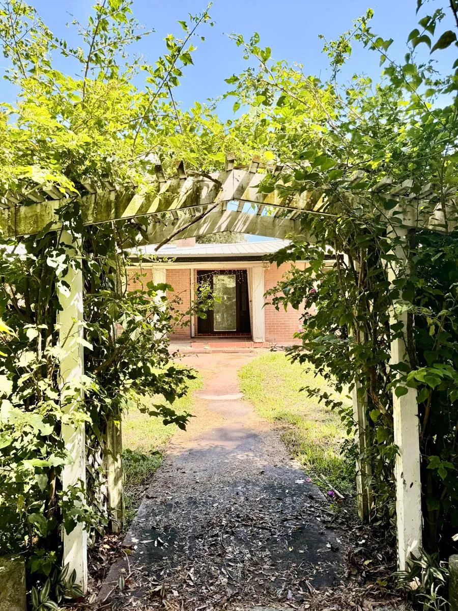 301 SE 5TH STREET Okeechobee, FL 34974