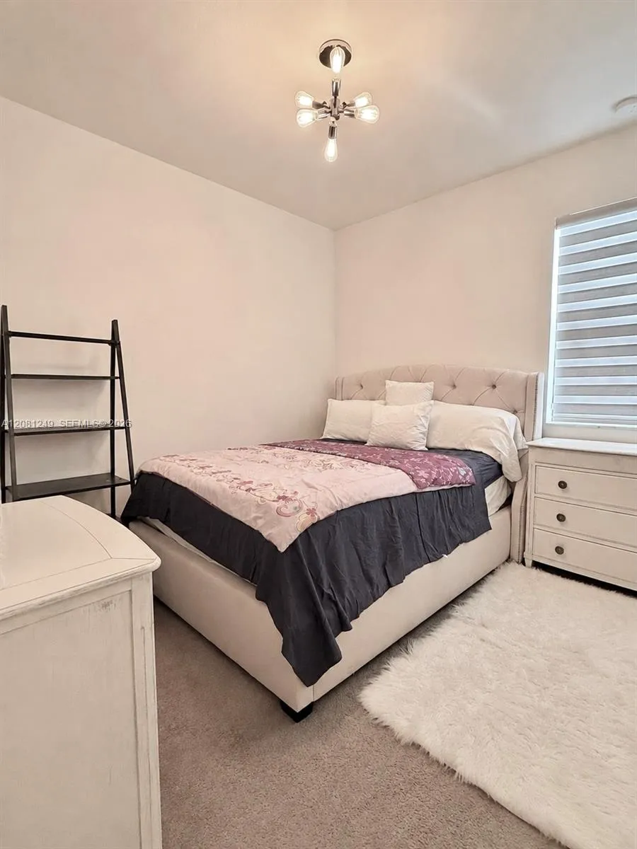 3344 W 105th Ter Hialeah, FL 33018