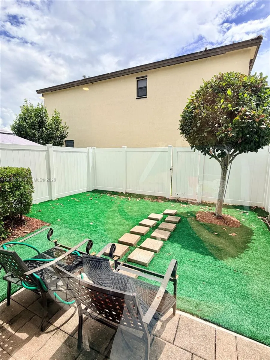 3344 W 105th Ter Hialeah, FL 33018