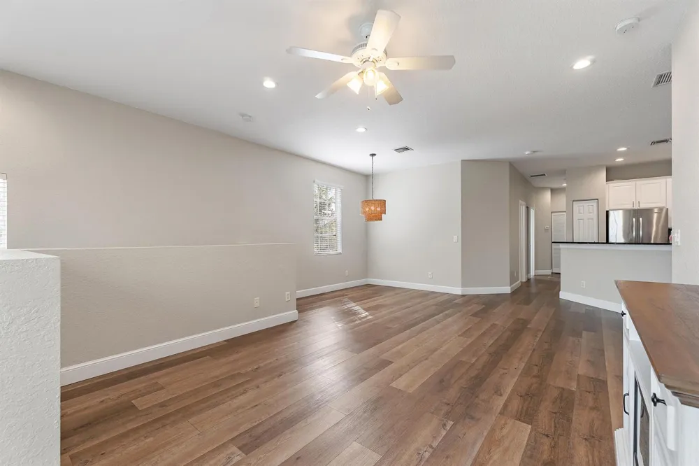 1561 SE Wilshire Place #204 Stuart, FL 34994