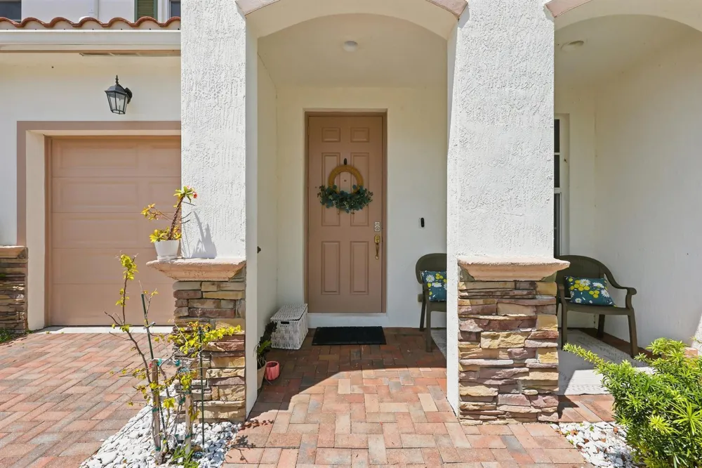 4585 TARA COVE WAY West Palm Beach, FL 33417