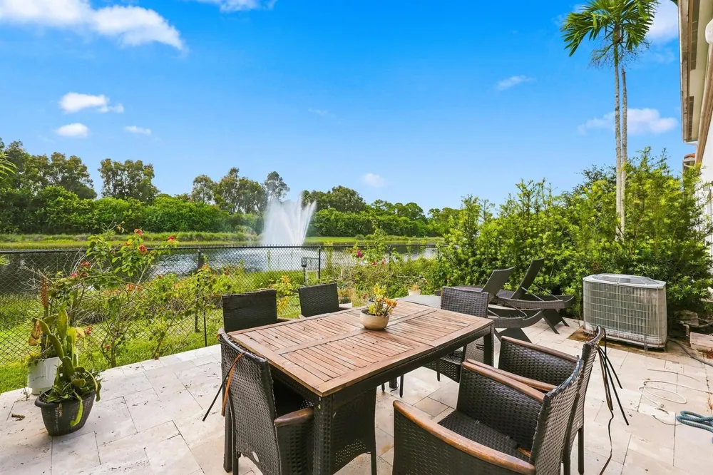 4585 TARA COVE WAY West Palm Beach, FL 33417