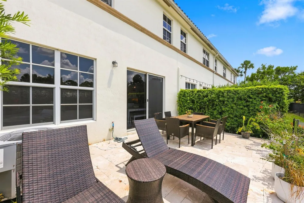 4585 TARA COVE WAY West Palm Beach, FL 33417