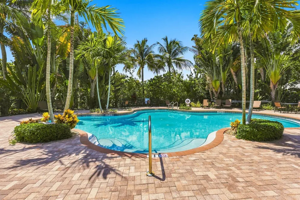 4585 TARA COVE WAY West Palm Beach, FL 33417