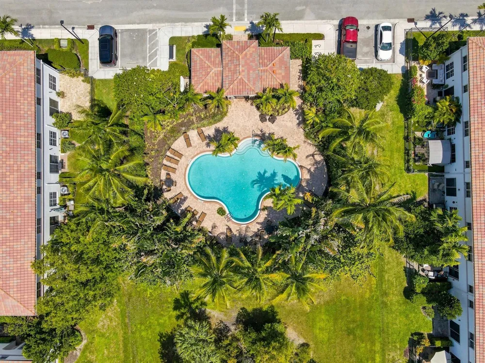4585 TARA COVE WAY West Palm Beach, FL 33417