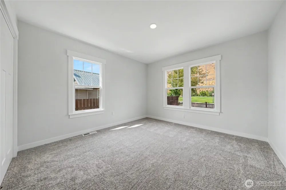 214 Riverside Drive Cashmere, WA 98815