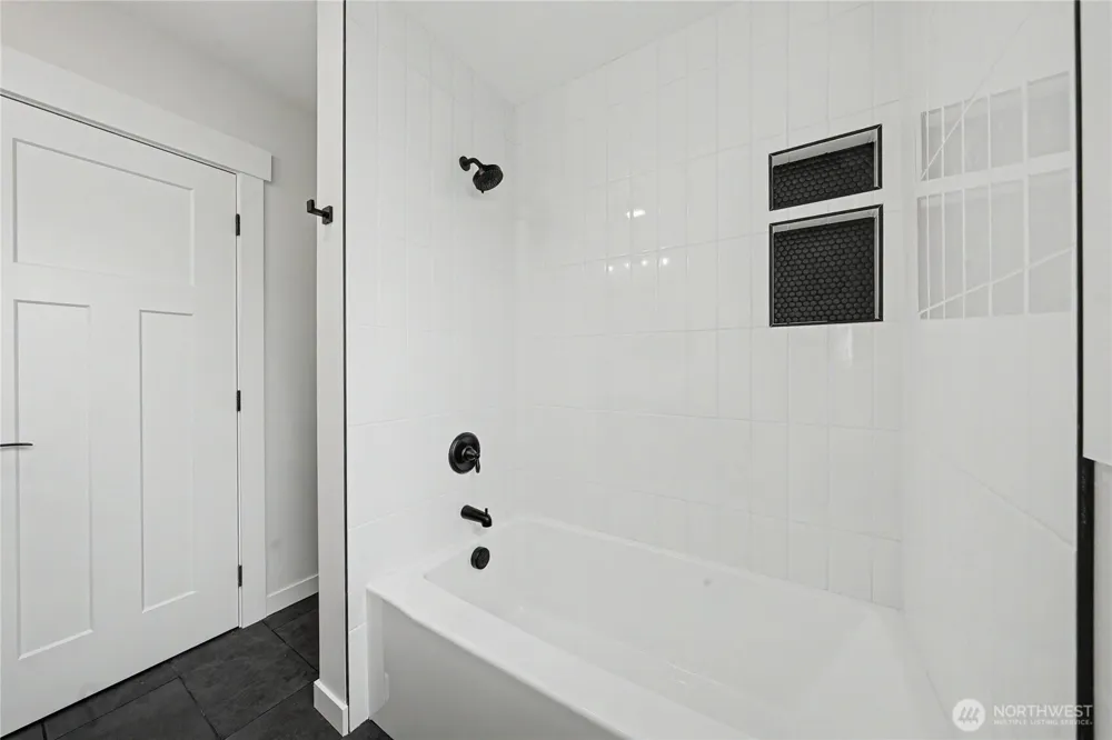 214 Riverside Drive Cashmere, WA 98815