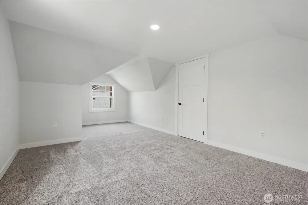 214 Riverside Drive Cashmere, WA 98815