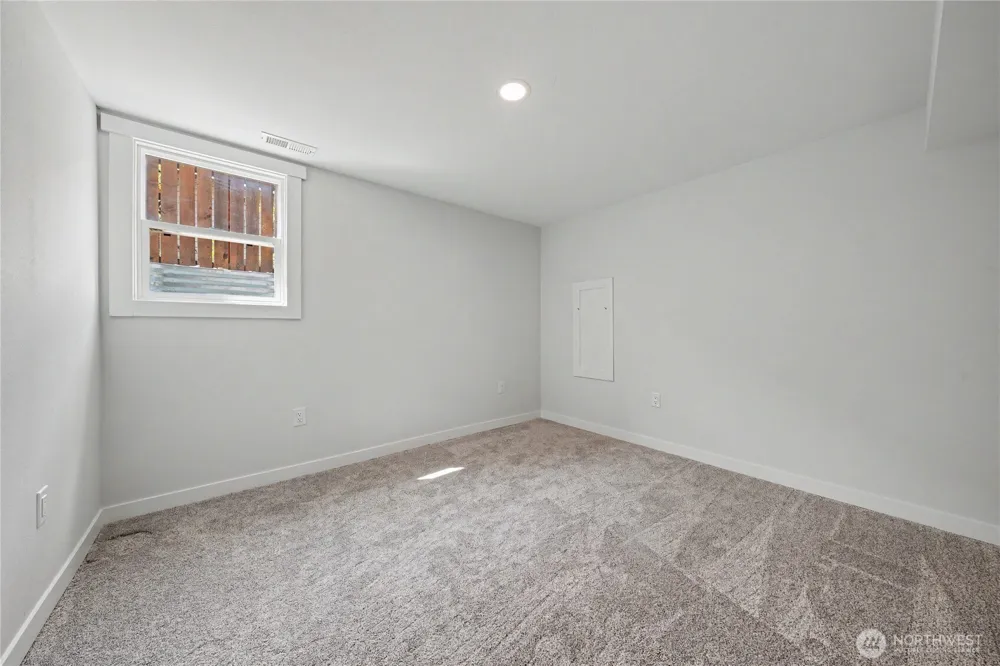 214 Riverside Drive Cashmere, WA 98815