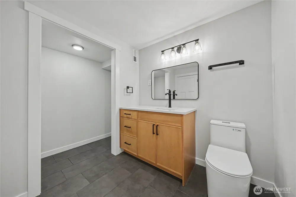 214 Riverside Drive Cashmere, WA 98815