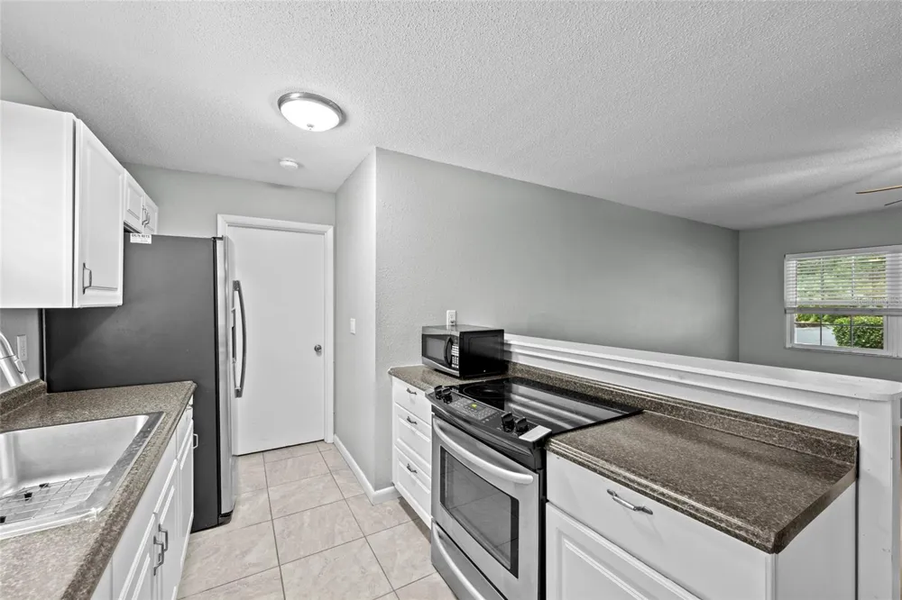 3909 COLERIDGE PLACE Sarasota, FL 34241