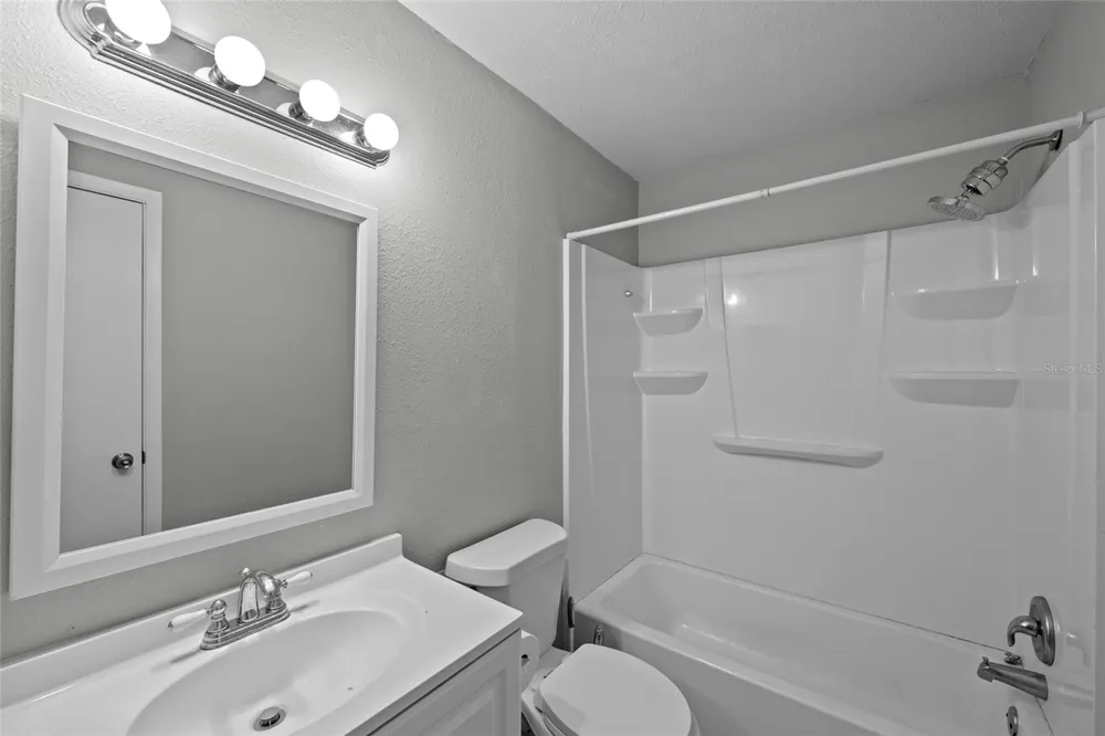 3909 COLERIDGE PLACE Sarasota, FL 34241