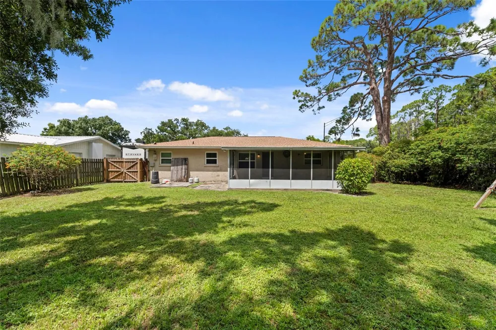 3909 COLERIDGE PLACE Sarasota, FL 34241