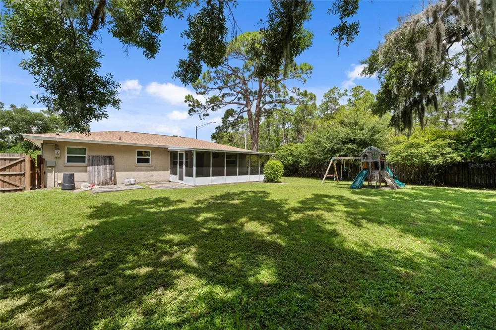 3909 COLERIDGE PLACE Sarasota, FL 34241