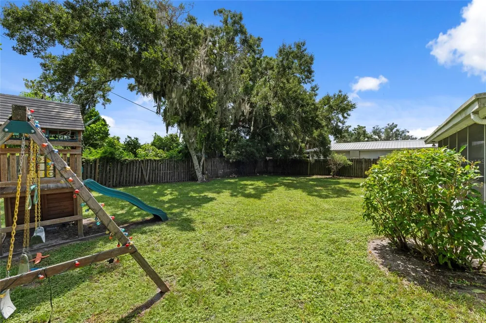 3909 COLERIDGE PLACE Sarasota, FL 34241