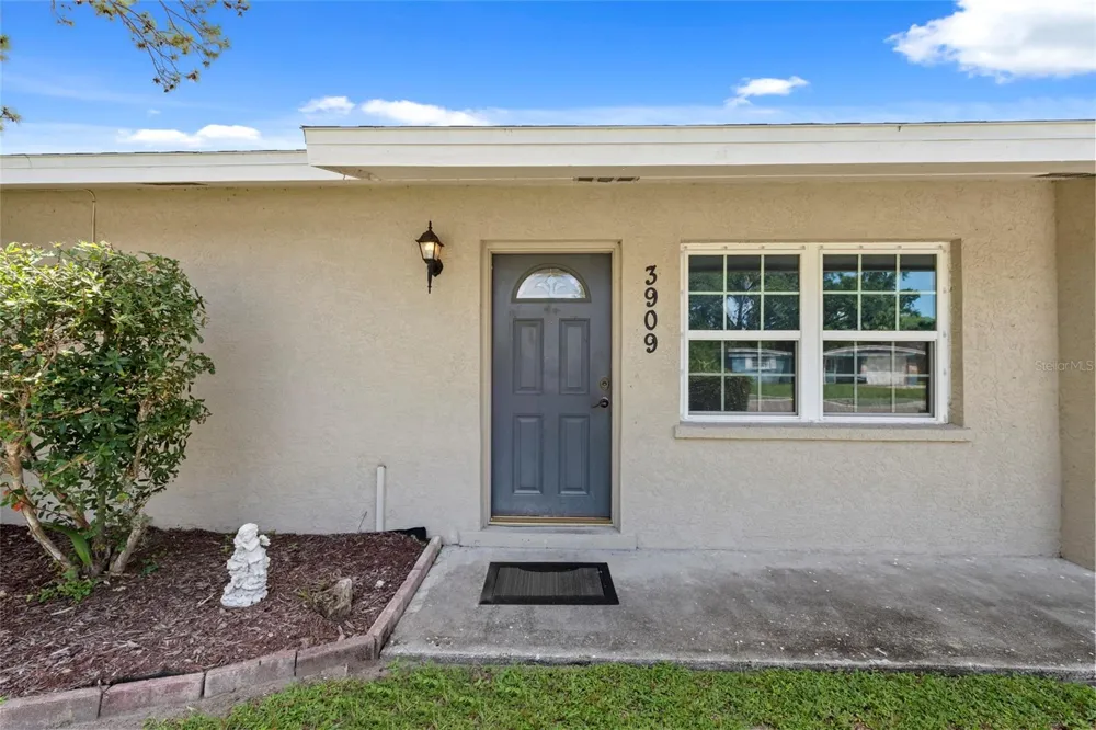 3909 COLERIDGE PLACE Sarasota, FL 34241