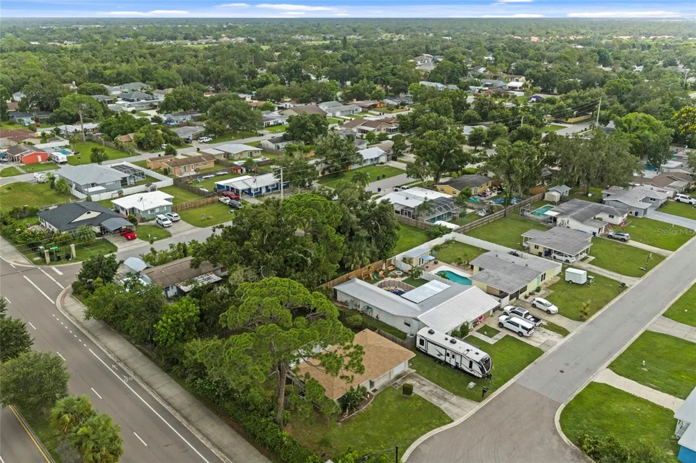 3909 COLERIDGE PLACE Sarasota, FL 34241