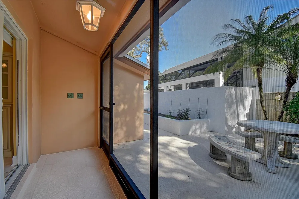 1247 MONTICELLO BOULEVARD St Petersburg, FL 33703