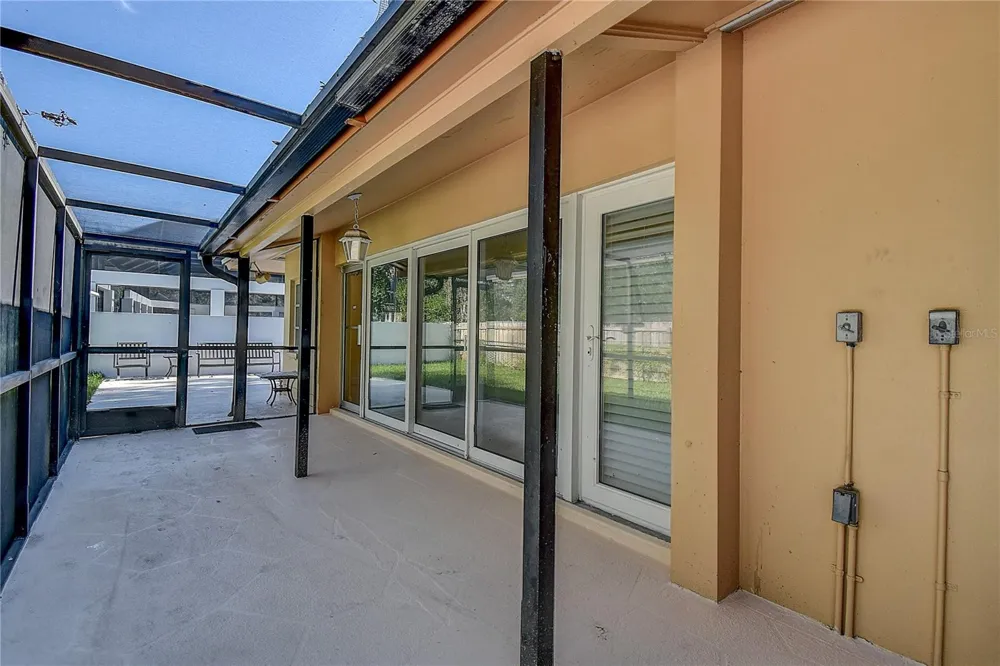 1247 MONTICELLO BOULEVARD St Petersburg, FL 33703