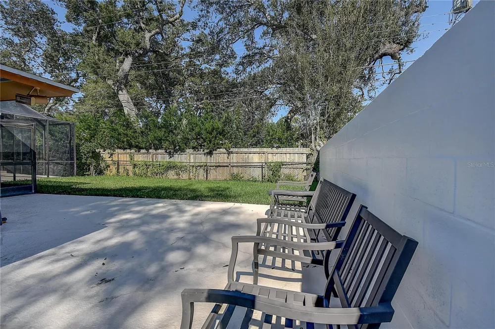 1247 MONTICELLO BOULEVARD St Petersburg, FL 33703