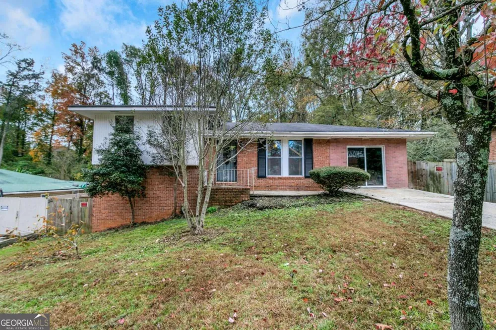 927 Slash Pine RD Forest Park, GA 30297