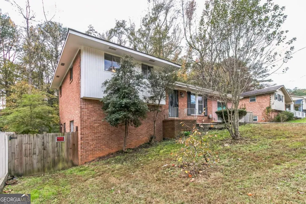 927 Slash Pine RD Forest Park, GA 30297