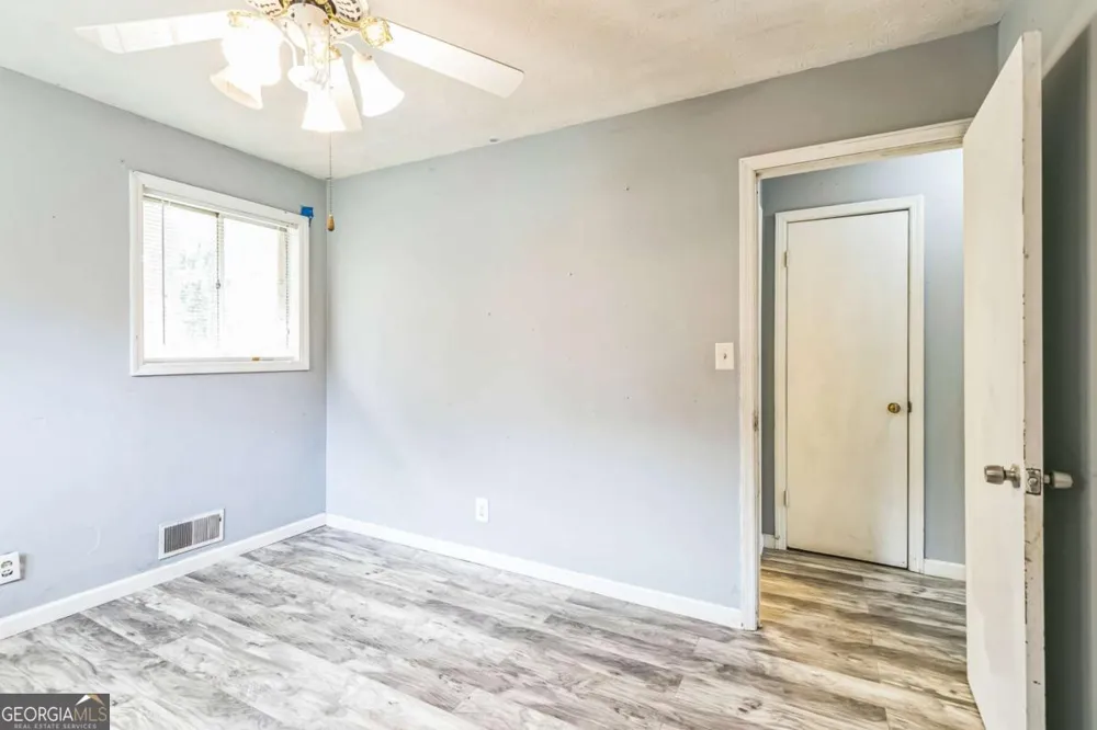 927 Slash Pine RD Forest Park, GA 30297