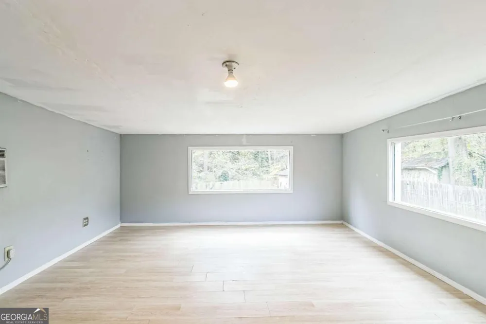 927 Slash Pine RD Forest Park, GA 30297