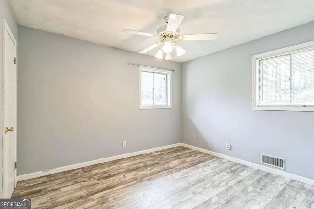 927 Slash Pine RD Forest Park, GA 30297