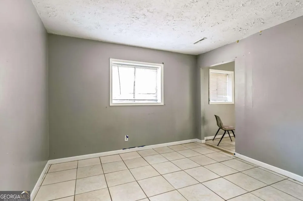 927 Slash Pine RD Forest Park, GA 30297