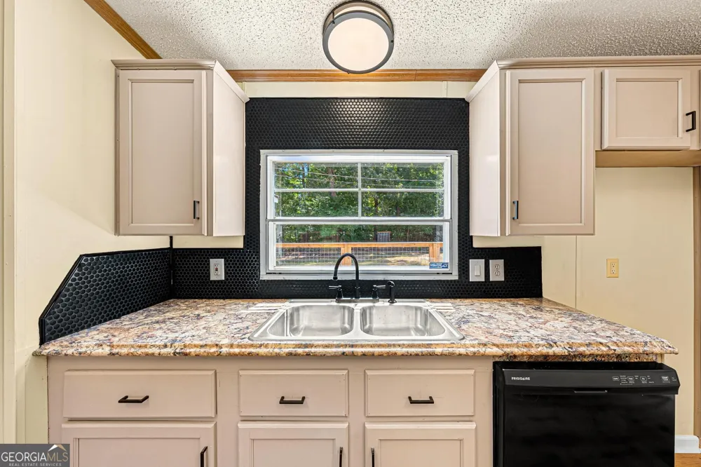 3068 Gregg Shoals Elberton, GA 30635