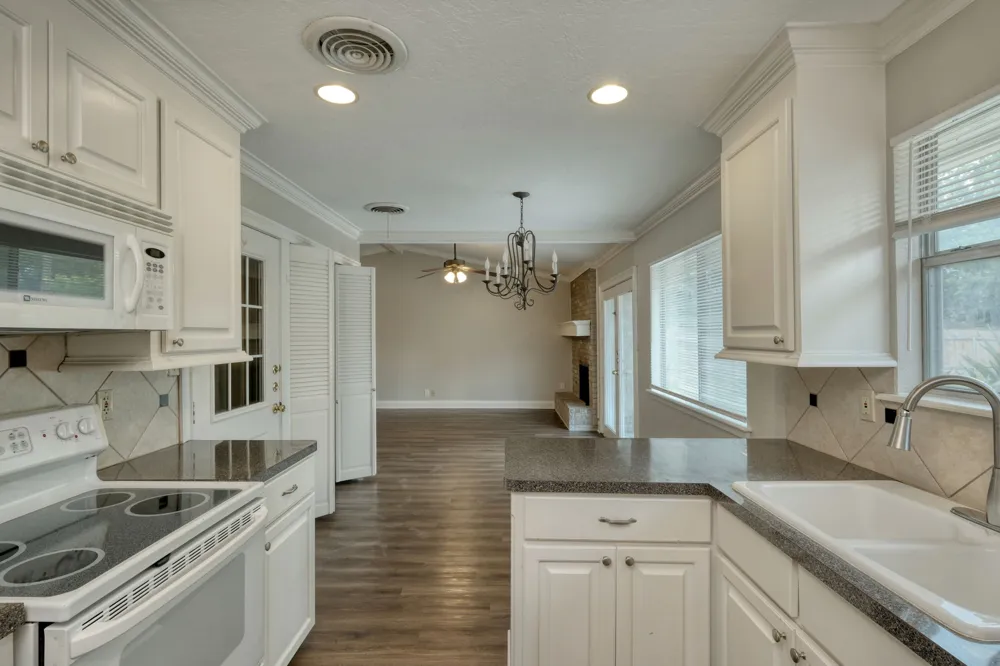 804 Dunman Drive Georgetown, TX 78628