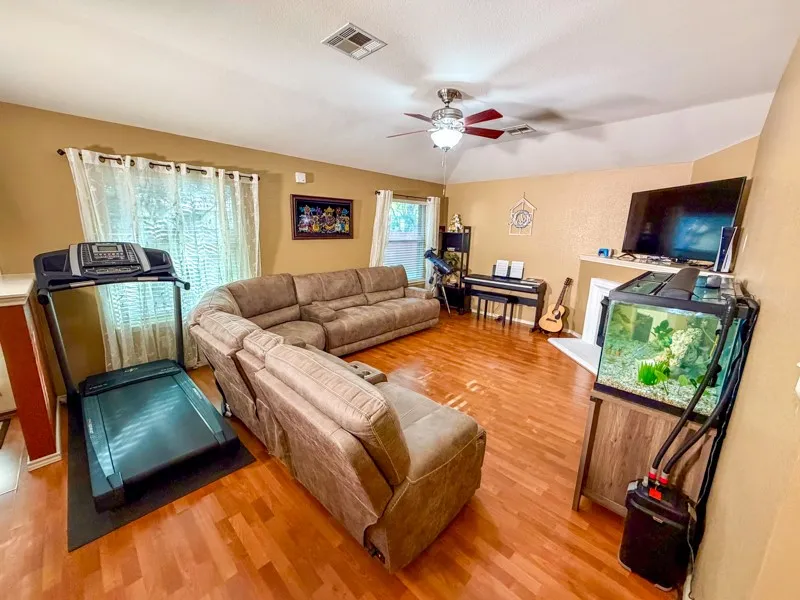 3230 Arroyo Bluff Lane Round Rock, TX 78681