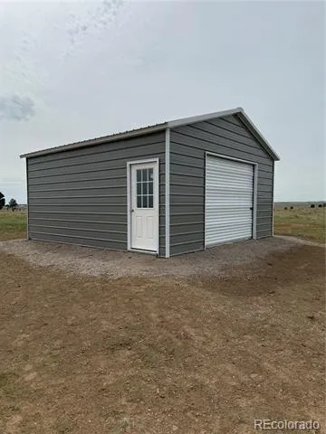 45433 County Road 21 Elizabeth, CO 80107