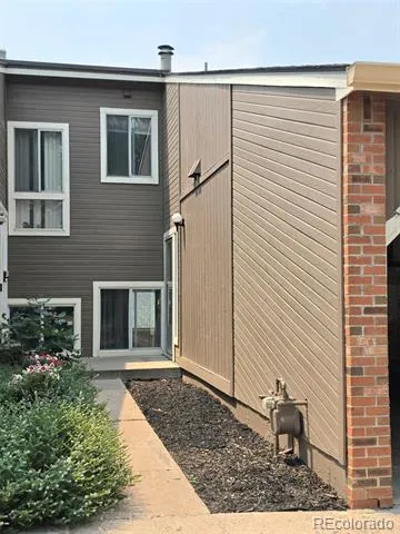 6927 S Bryant Street Littleton, CO 80120