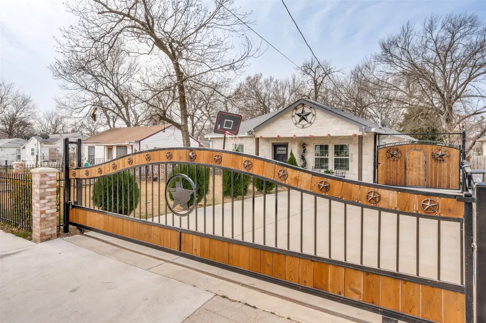 4947 Kildare Avenue Dallas, TX 75216