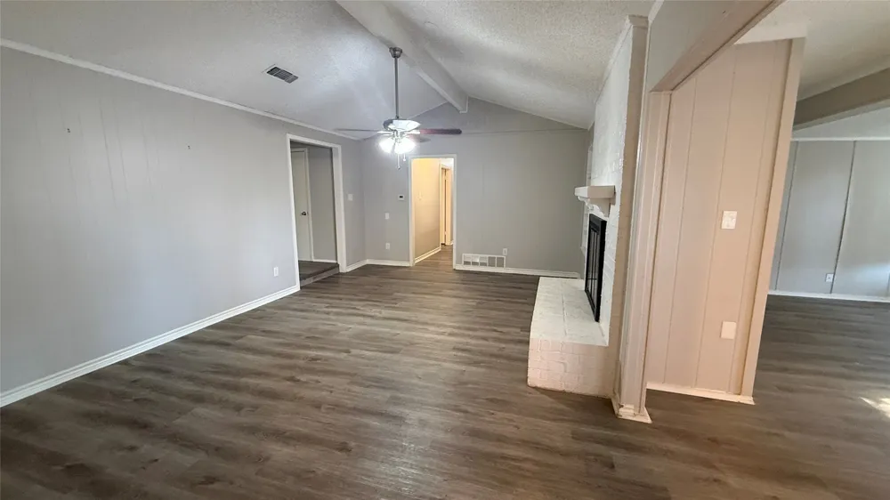1020 Almond Drive Mansfield, TX 76063