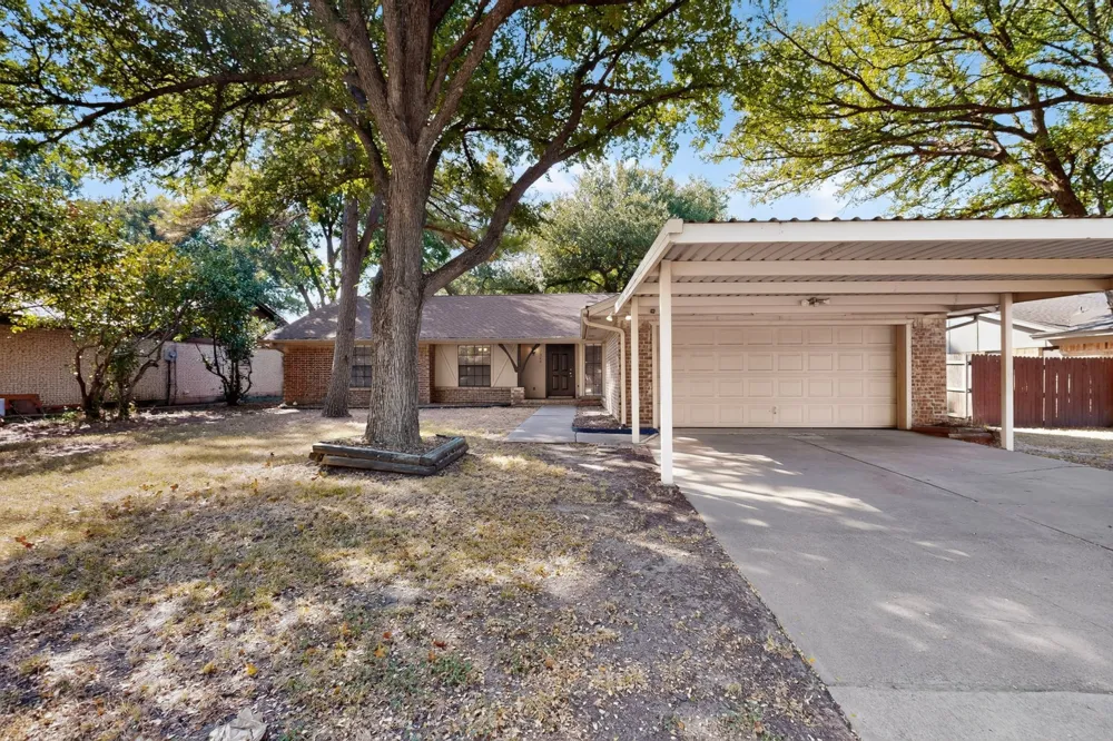 1020 Almond Drive Mansfield, TX 76063