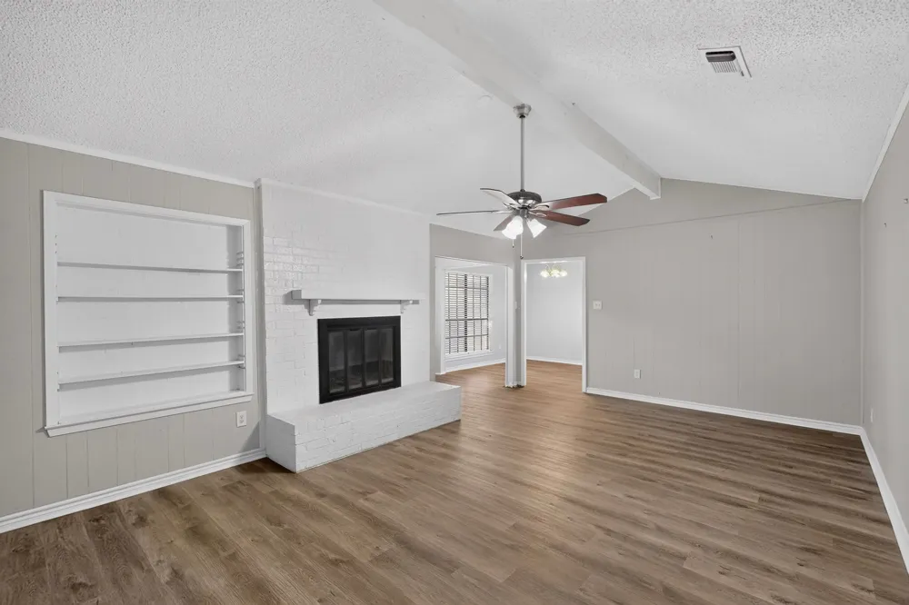 1020 Almond Drive Mansfield, TX 76063