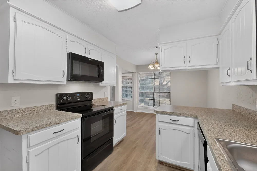 1020 Almond Drive Mansfield, TX 76063