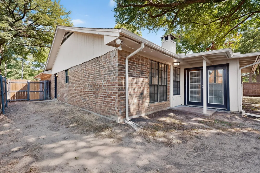 1020 Almond Drive Mansfield, TX 76063