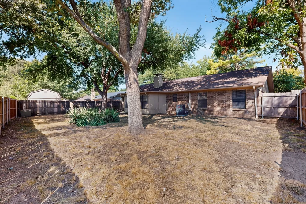 1020 Almond Drive Mansfield, TX 76063
