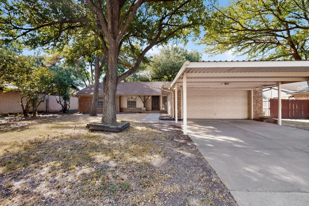 1020 Almond Drive Mansfield, TX 76063
