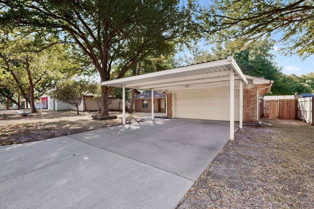 1020 Almond Drive Mansfield, TX 76063