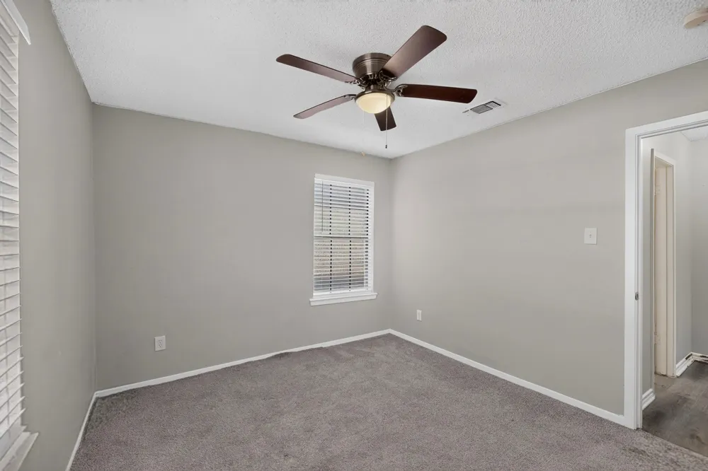 1020 Almond Drive Mansfield, TX 76063
