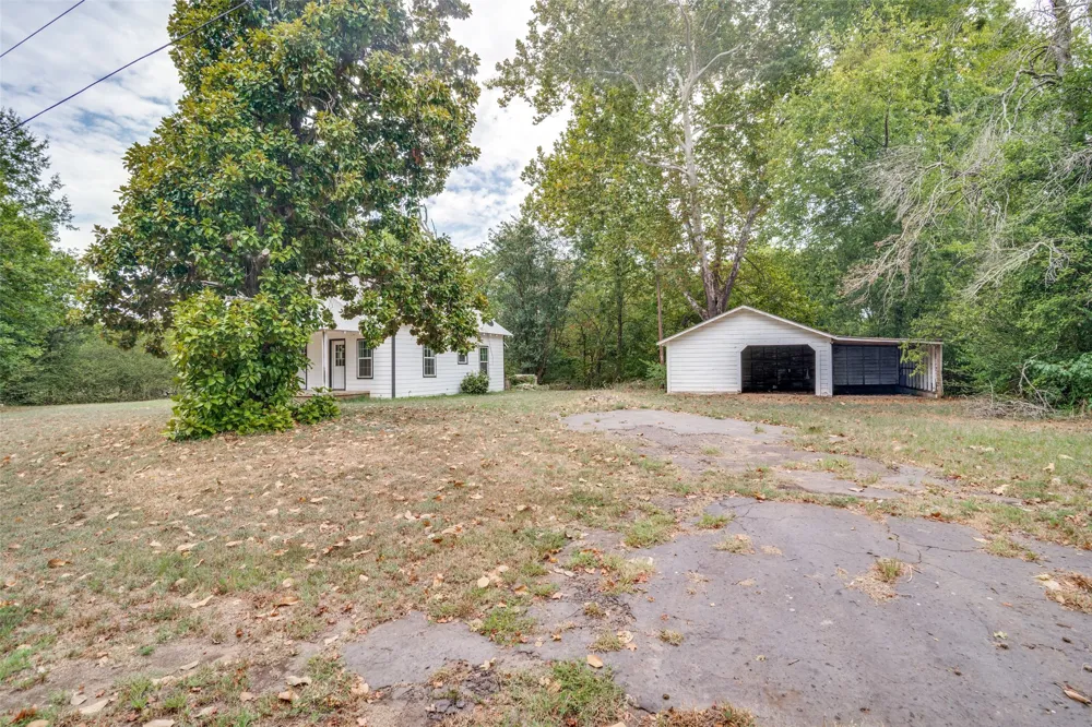 148 County Road 4988 Winnsboro, TX 75494