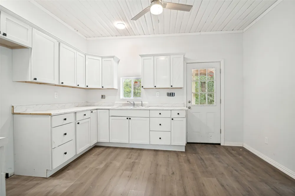 148 County Road 4988 Winnsboro, TX 75494