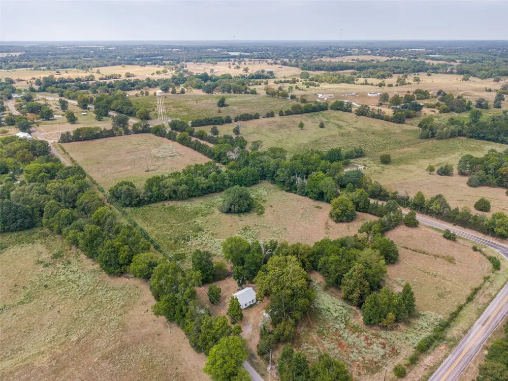 148 County Road 4988 Winnsboro, TX 75494